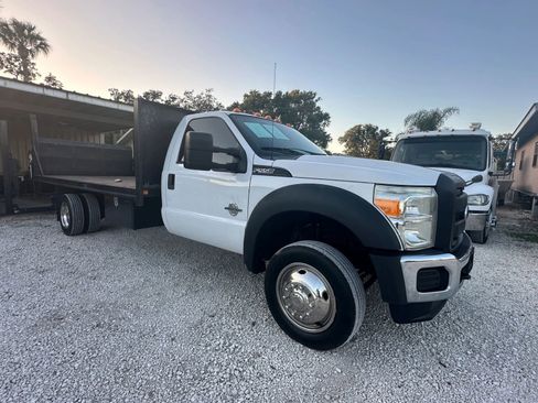 Used 2016 Ford F550 2WD Regular Cab Super Duty image 2