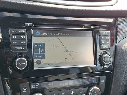 Used 2015 Nissan Rogue SL w/ SL Premium Package FWD image 18