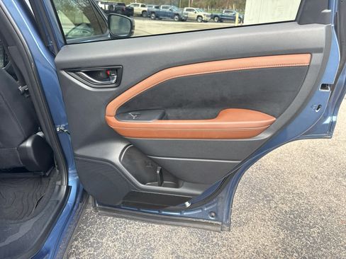 Used 2025 Subaru Forester Touring image 27