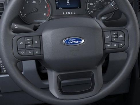 New 2025 Ford F550 4x4 Crew Cab image 12