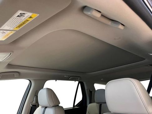 New 2026 Honda Pilot Touring image 23