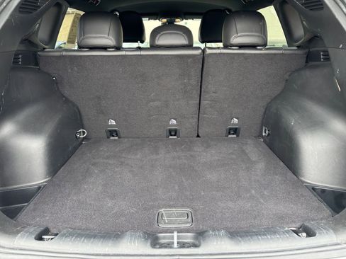 Used 2025 Jeep Compass Trailhawk image 31