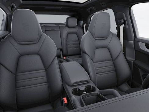 New 2026 Porsche Cayenne Coupe AWD/4WD image 10