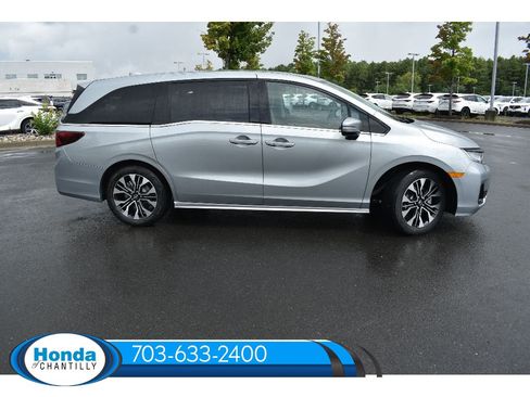New 2026 Honda Odyssey Elite image 8