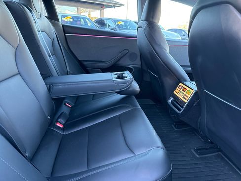 Used 2025 Tesla Model 3 Long Range image 34