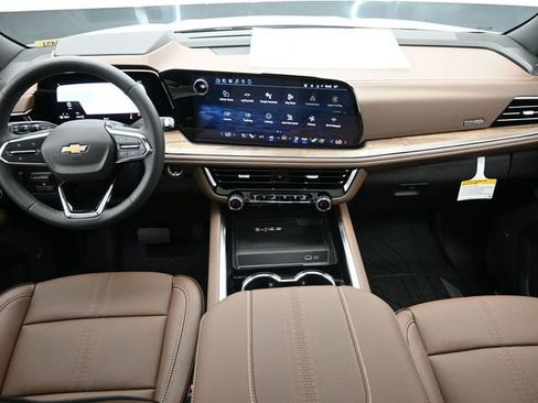 New 2026 Chevrolet Tahoe High Country w/ Sun And Tow Package image 23