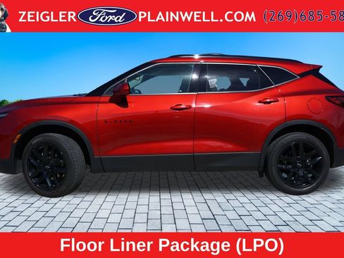 Used 2023 Chevrolet Blazer LT w/ Convenience Package FWD image 2
