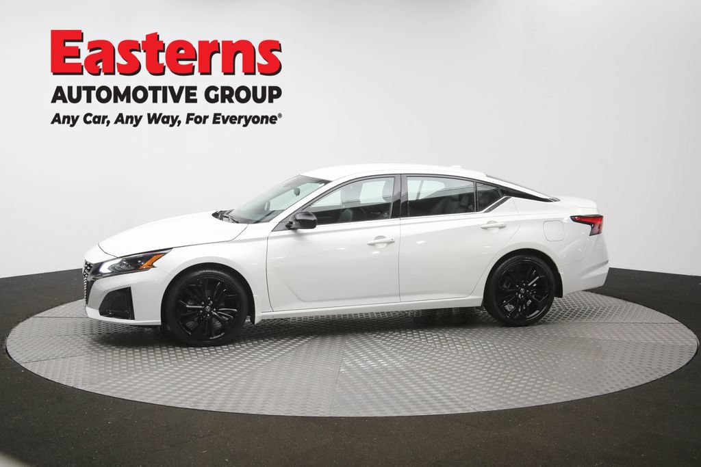Used 2023 Nissan Altima 2.5 SR FWD image 60