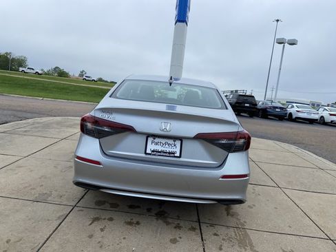 Used 2025 Honda Civic LX image 10