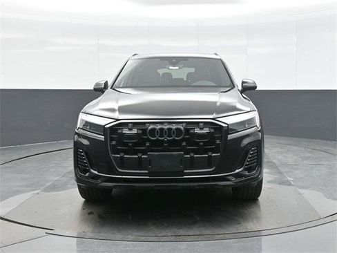 Used 2025 Audi Q7 2.0T Premium Plus w/ Premium Plus Package image 2