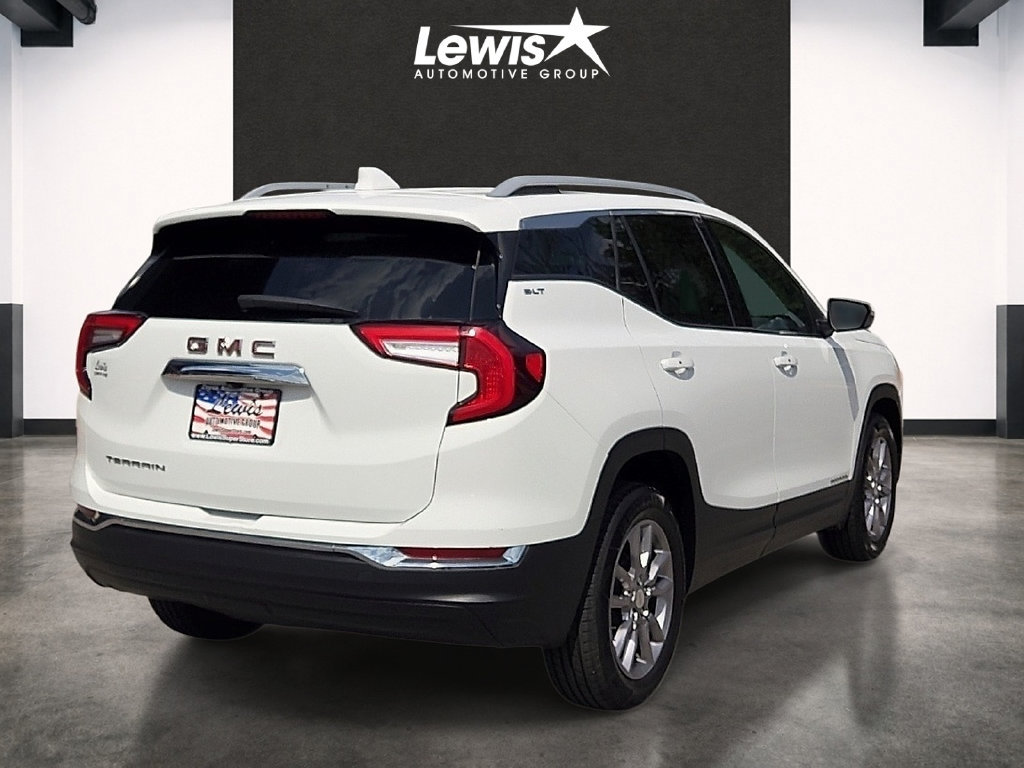 Used 2024 GMC Terrain SLT FWD image 4