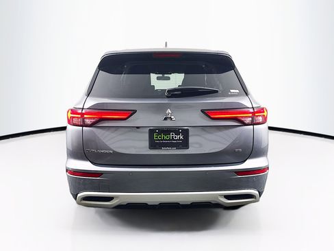 Used 2024 Mitsubishi Outlander SE image 7