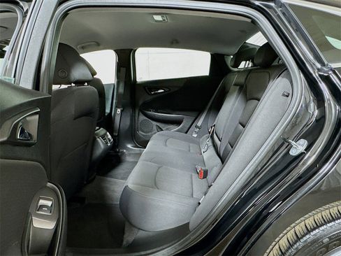 Used 2025 Chevrolet Malibu LT image 22