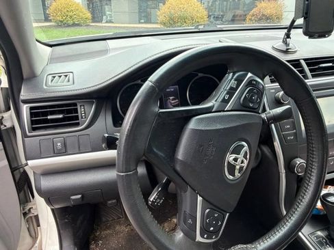 Used 2017 Toyota Camry SE FWD image 8