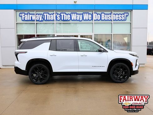 New 2026 Chevrolet Traverse RS image 1