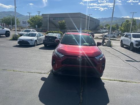 Used 2023 Toyota RAV4 XLE Premium AWD/4WD image 11