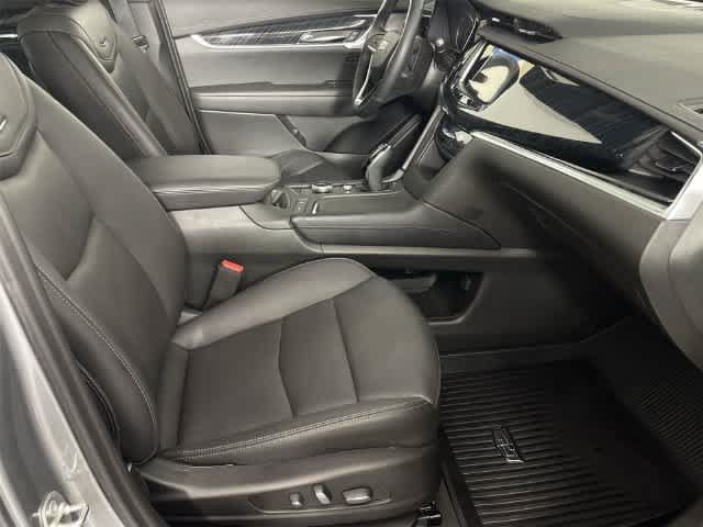 Used 2024 Cadillac XT6 Premium Luxury w/ LPO, Floor Liner Package AWD/4WD image 22