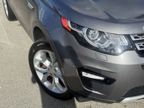 Used 2016 Land Rover Discovery Sport HSE image 3