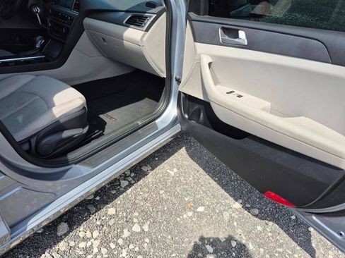 Used 2016 Hyundai Sonata SE FWD image 8