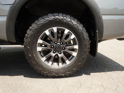 Used 2021 Nissan Titan PRO-4X w/ Pro-4x Convenience Package AWD/4WD image 39