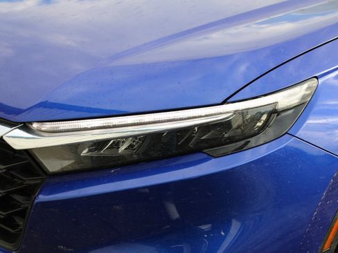 Certified 2023 Honda CR-V LX image 11