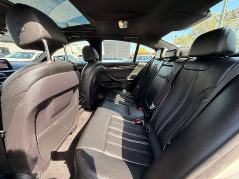 Used 2019 BMW 530i xDrive w/ Convenience Package AWD/4WD image 25