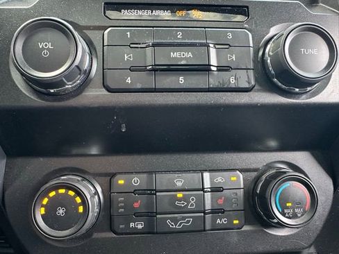 Used 2020 Ford F150 XLT w/ Equipment Group 302A Luxury AWD/4WD image 25