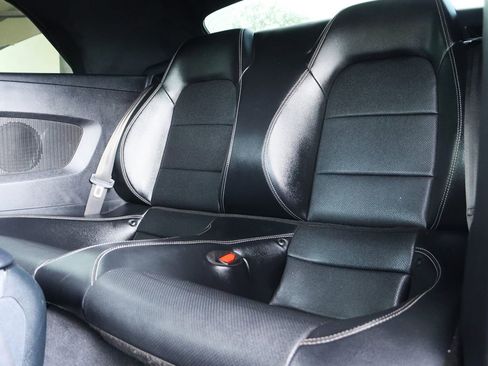 Used 2022 Ford Mustang Premium image 32