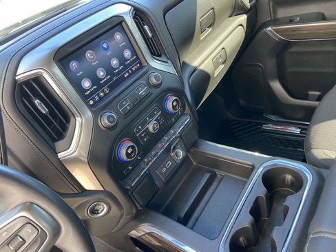 Used 2022 Chevrolet Silverado 1500 RST w/ Z71 Off-Road Package image 11