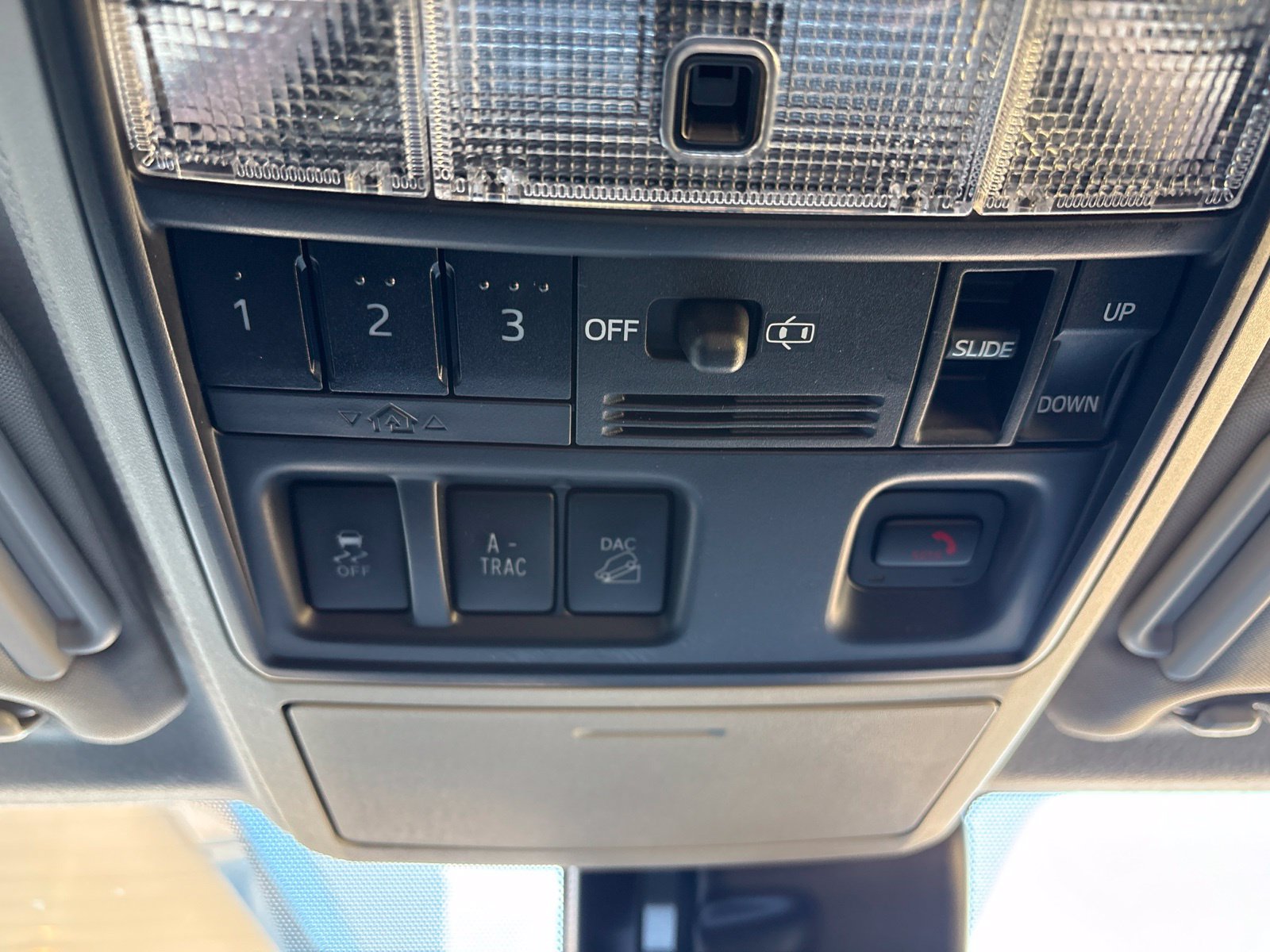 Used 2023 Toyota 4Runner SR5 Premium w/ Moonroof Package AWD/4WD image 21