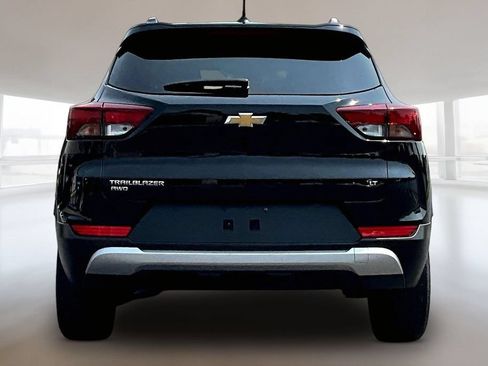 Used 2025 Chevrolet TrailBlazer LT AWD/4WD image 5