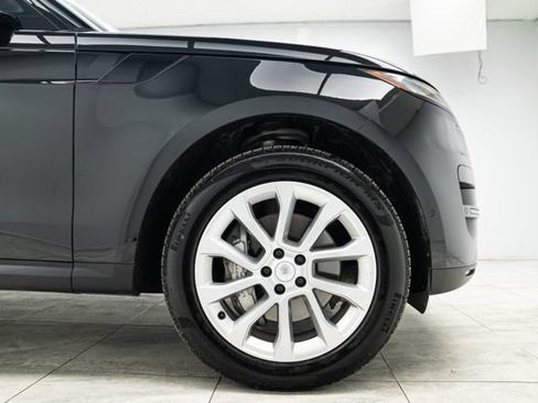 Used 2025 Land Rover Range Rover Sport AWD/4WD image 33