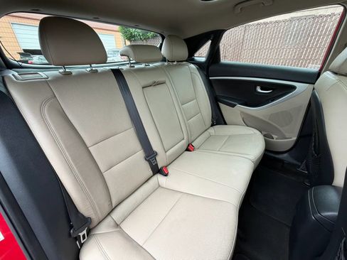 Used 2013 Hyundai Elantra GT w/ Tech Pkg FWD image 26