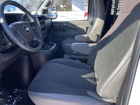 Used 2024 Chevrolet Express 2500 w/ Driver Convenience Package image 13
