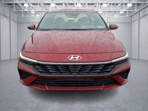 Certified 2024 Hyundai Elantra SEL image 2