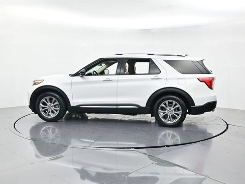 Certified 2022 Ford Explorer Limited w/ Equipment Group 301A RWD image 7