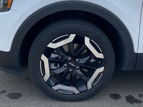 Certified 2025 Kia Telluride S image 34