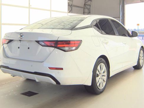 Used 2020 Nissan Sentra S FWD image 3