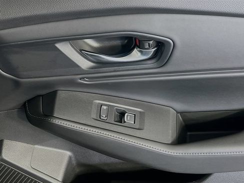 Used 2023 Honda Accord Sport image 32