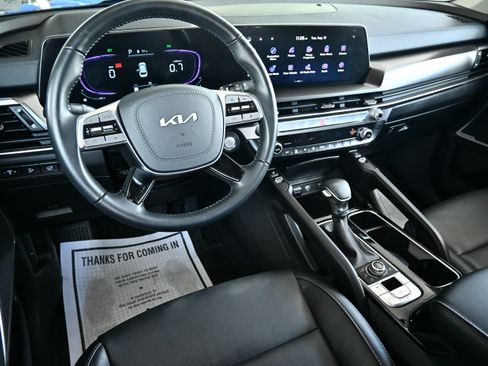 Used 2025 Kia Telluride S AWD/4WD image 24