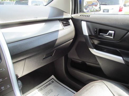 Used 2013 Ford Edge SEL FWD image 10
