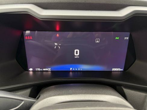 Used 2024 Chevrolet Colorado Trail Boss w/ Advanced Trailering Package image 16