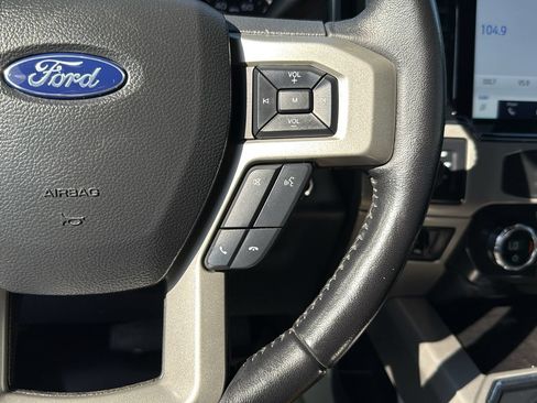 Used 2022 Ford F250 Lariat w/ Lariat Ultimate Package AWD/4WD image 16