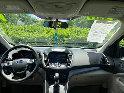 Used 2014 Ford Escape SE AWD/4WD image 9