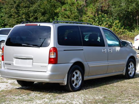 Used 2004 Oldsmobile Silhouette GL image 11