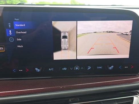 Used 2024 Chevrolet Traverse Z71 w/ Enhanced Driving Package image 21