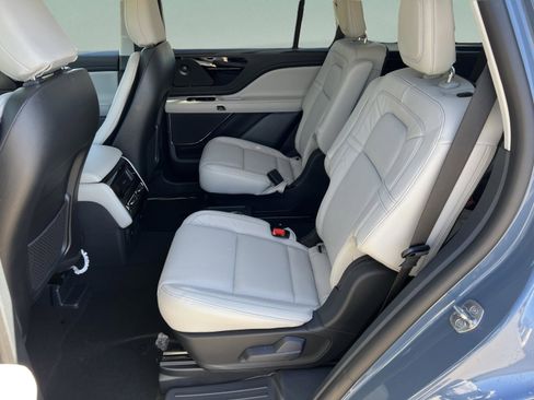 New 2026 Lincoln Aviator Reserve w/ Jet Appearance Package image 22