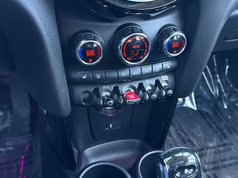 Used 2021 MINI Cooper S FWD image 18
