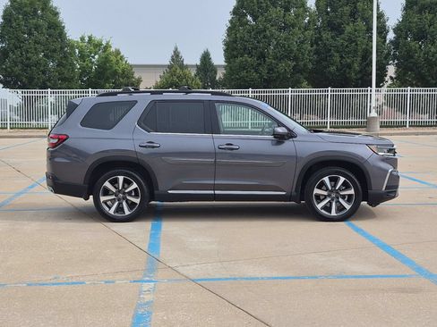Used 2024 Honda Pilot Elite image 5
