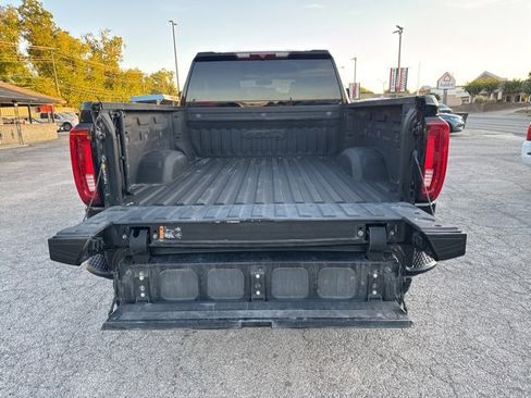 Used 2023 GMC Sierra 2500 AT4 image 31